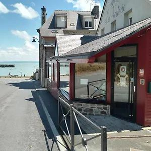 La Voilerie Bord De 2*, Cancale France