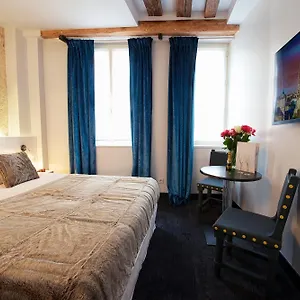 Le Clos De Notre Dame 3*, Paris France